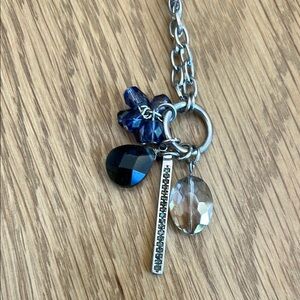 Elegant Silver and Blue Pendant Necklace